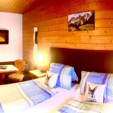 Gaste-haus Kaisers-gluck *